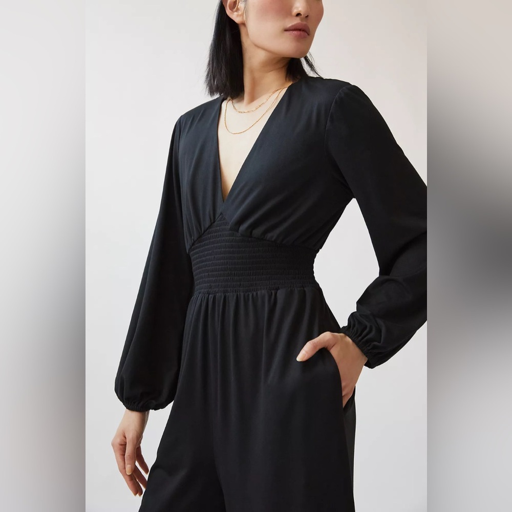 New🌟Anthropologie -Hutch Wide Leg V Neck Jumpsuit - Picture 4 of 8